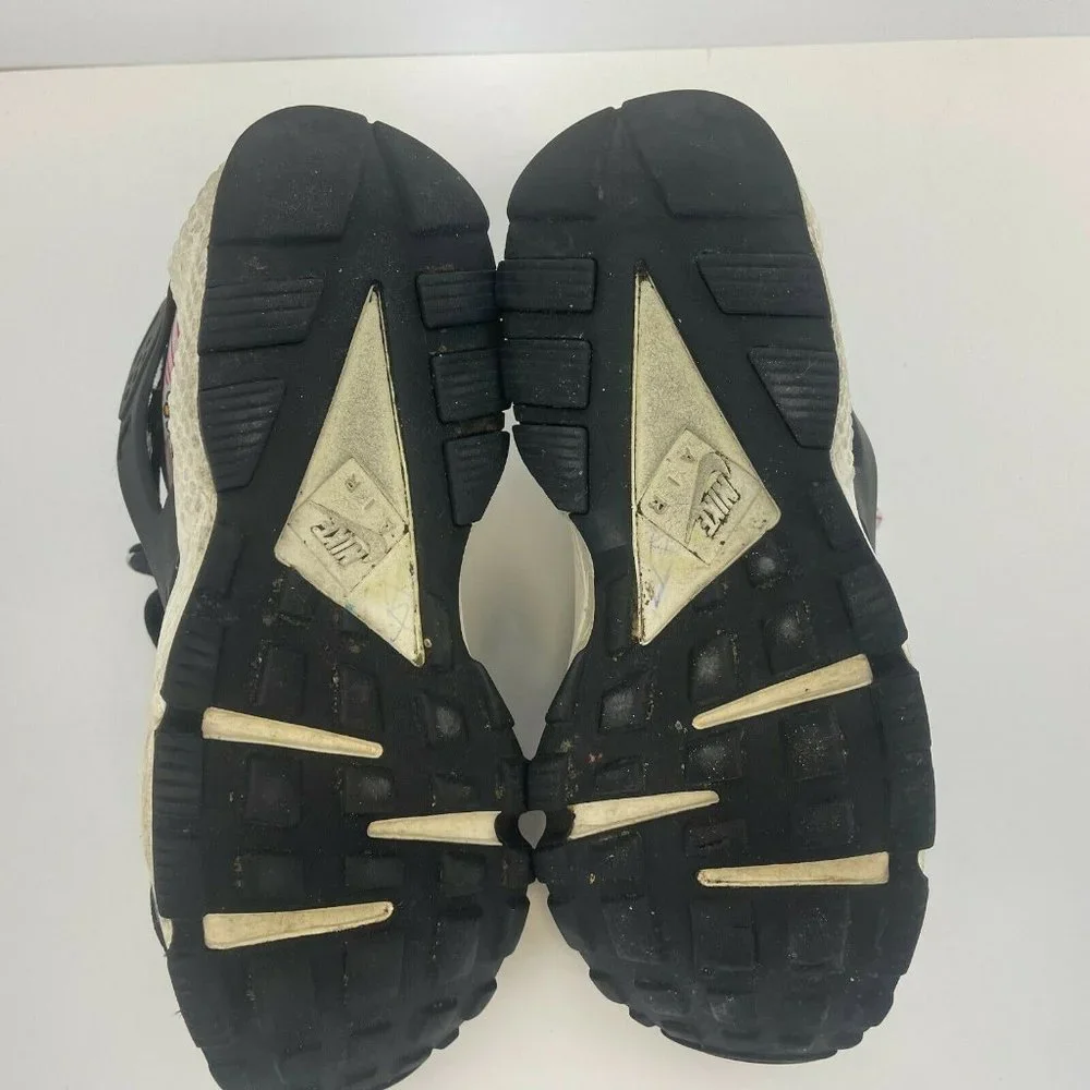 Nike Air Huarache Aloha Print Shoes Floral Pattern Black Womens Size 9.5 - Picture 5 of 6